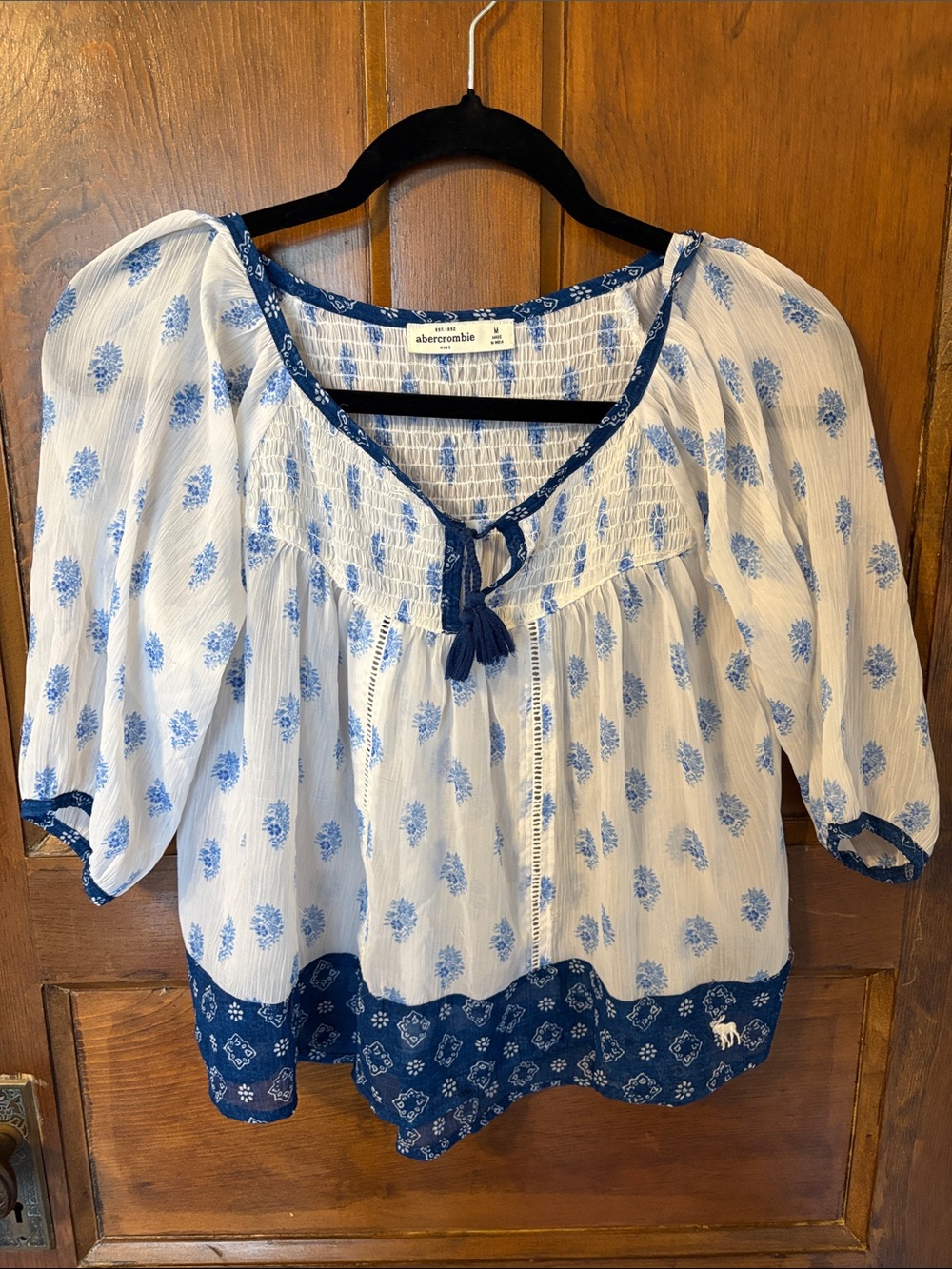 Abercrombie & Fitch White Peasant Blouse with Blue Print